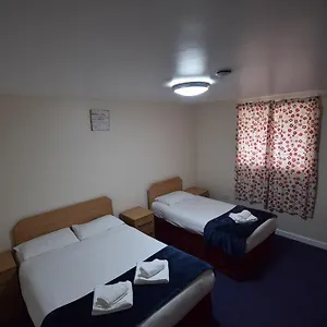 Hotel Woodlands 